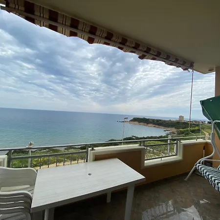 Apartment Con Terrazzo Sul Mare. Isola di Capo Rizzuto